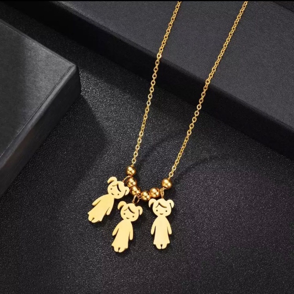 👧🏻👧🏻👧🏻 three daughters necklace ✨💫